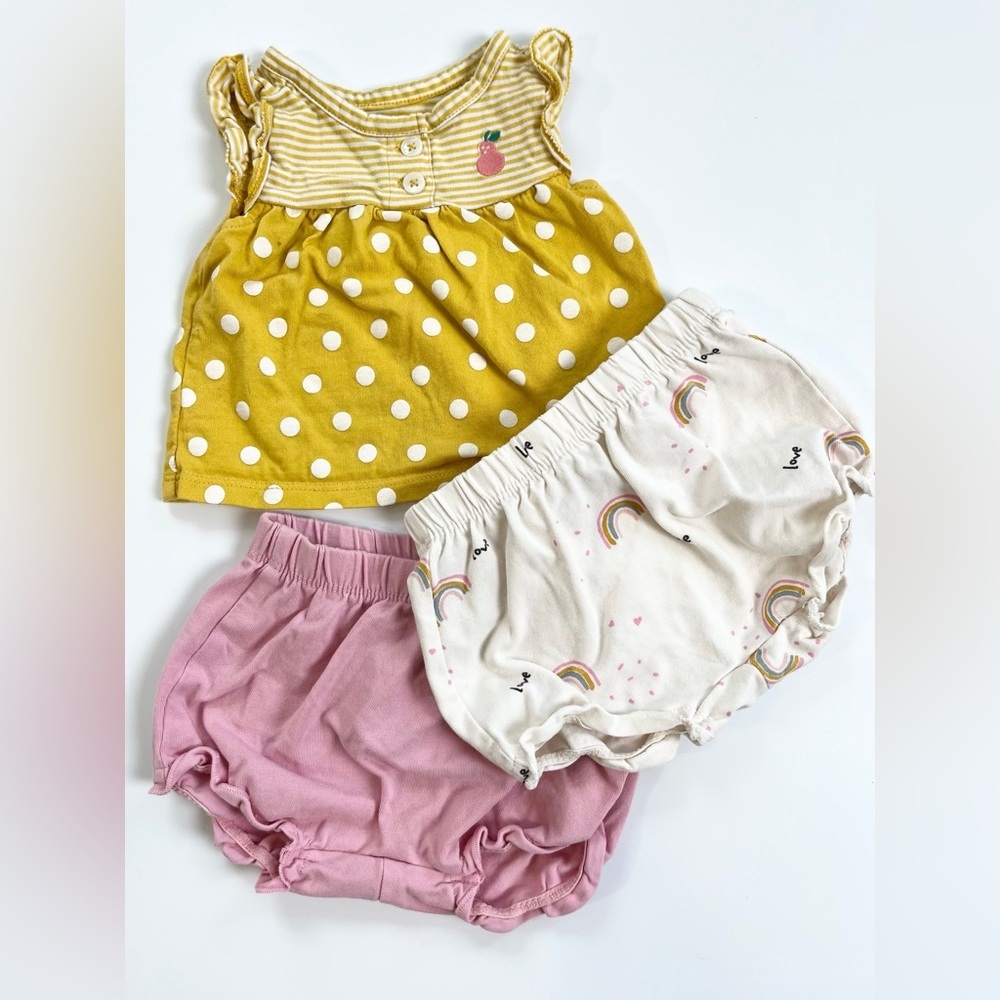 🩵 4/$20 H&M Yellow Polka Dot Top‎ and Pink Rainbow Diaper Cover Set